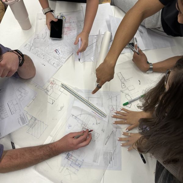 3d9886648fe431f6077a2af88c232954